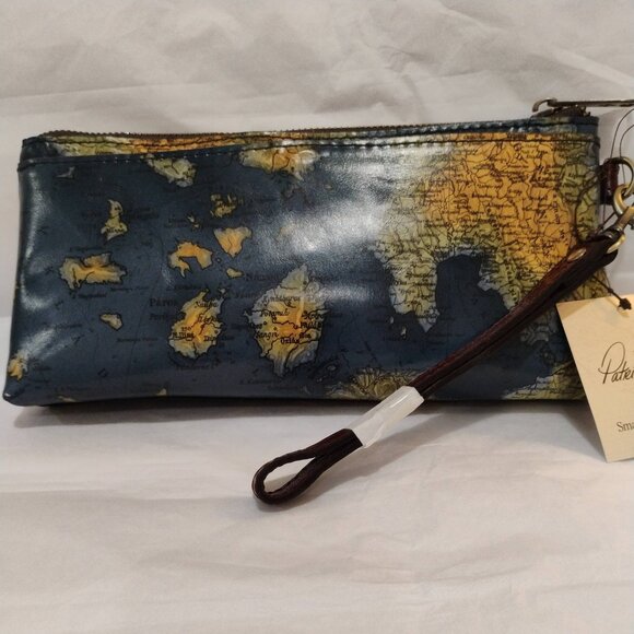 Patricia Nash \'Vetralla\' Leather Wristlet /W RFID Protection Greek Map Print-NWT